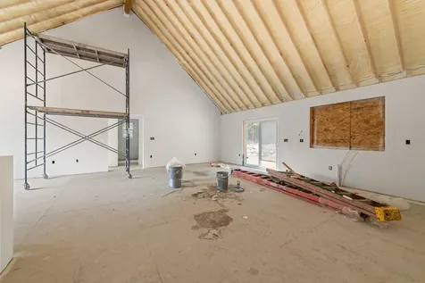 462 Coolidge Woods Road New Hampton NH 03256