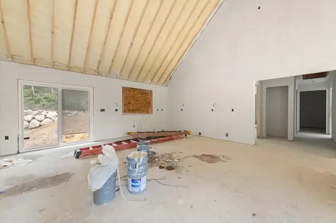 462 Coolidge Woods Road New Hampton NH 03256