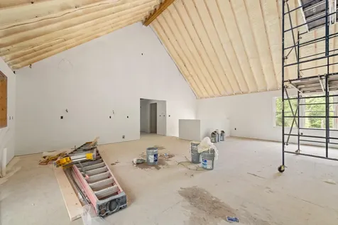 462 Coolidge Woods Road New Hampton NH 03256