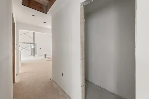 462 Coolidge Woods Road New Hampton NH 03256