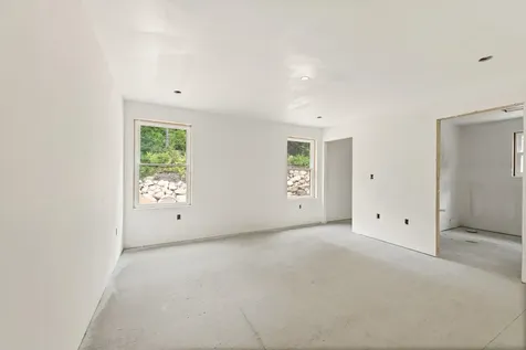 462 Coolidge Woods Road New Hampton NH 03256