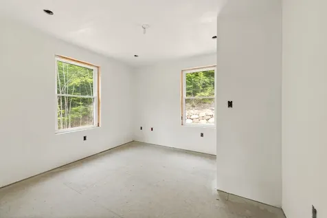 462 Coolidge Woods Road New Hampton NH 03256