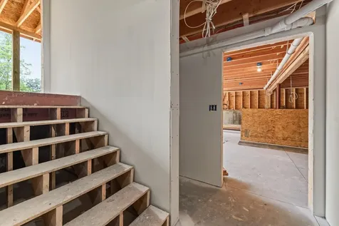 462 Coolidge Woods Road New Hampton NH 03256