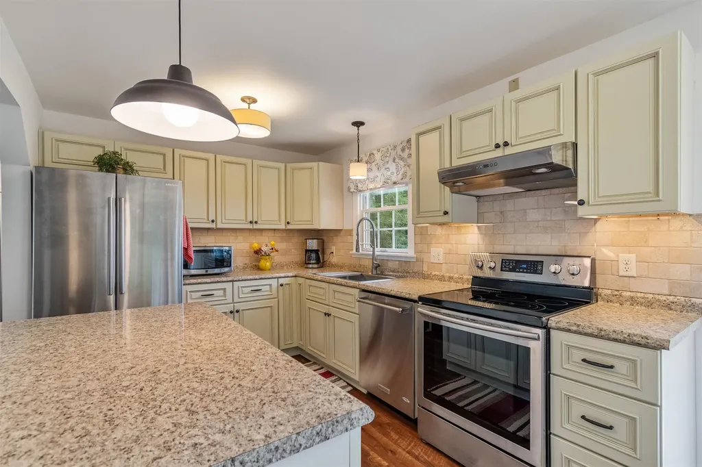 950 Osgood Hill Road Westford VT 05494