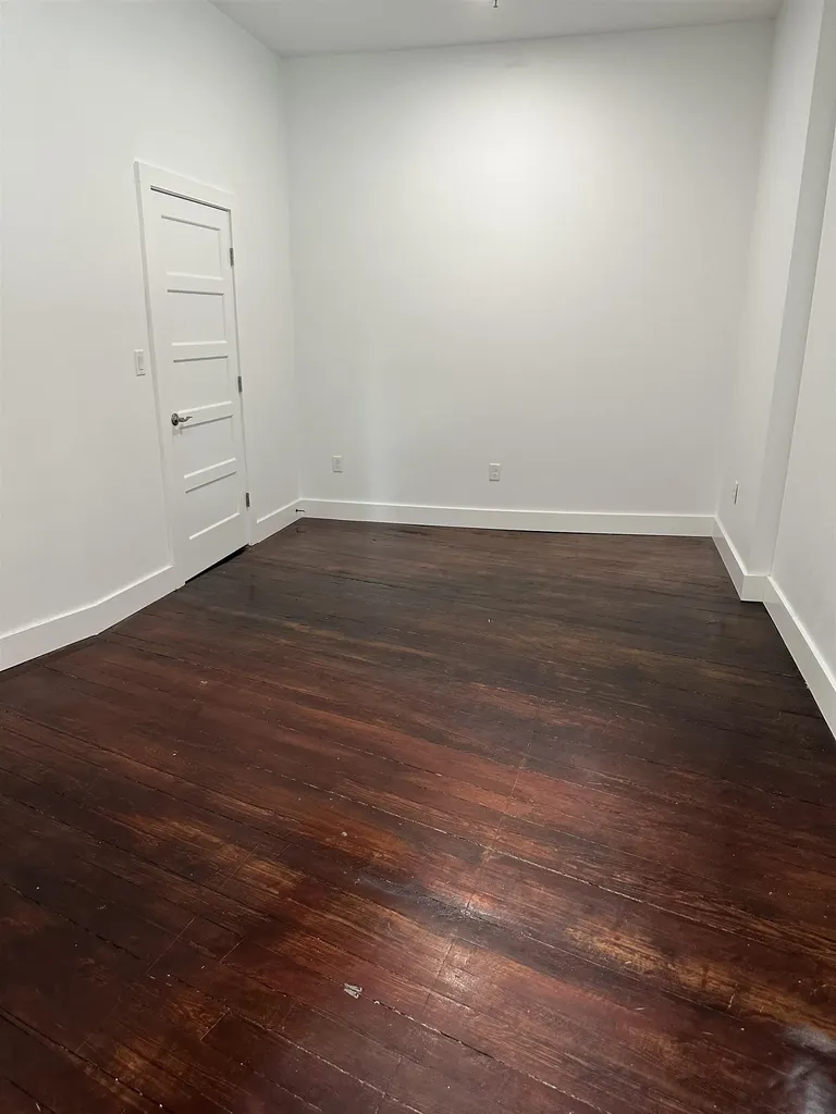 4 Elliot Street Brattleboro VT 05301