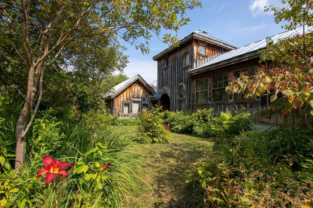 859 Whitehill Road Barnet VT 05821