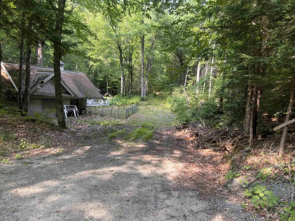 133 Quinttown Road Orford NH 03777