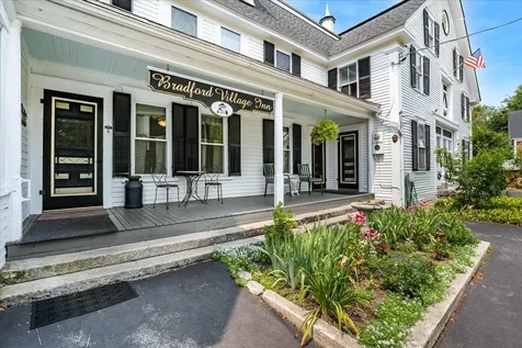 5 Greenhouse Lane Bradford NH 03221