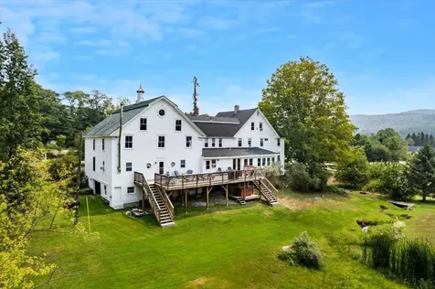 5 Greenhouse Lane Bradford NH 03221