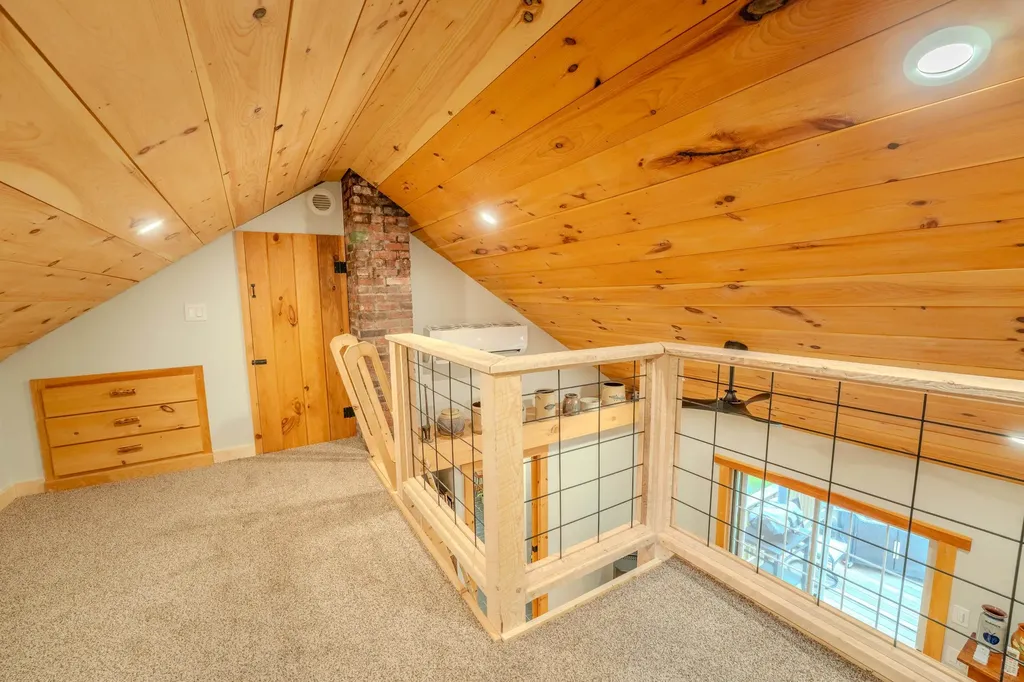 780 Old Route 25 Rumney NH 03266