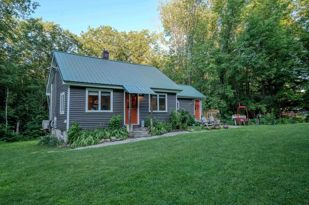 780 Old Route 25 Rumney NH 03266