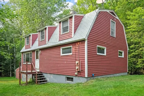 31 Dillon Drive East Strafford NH 03884