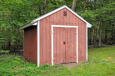 31 Dillon Drive East Strafford NH 03884