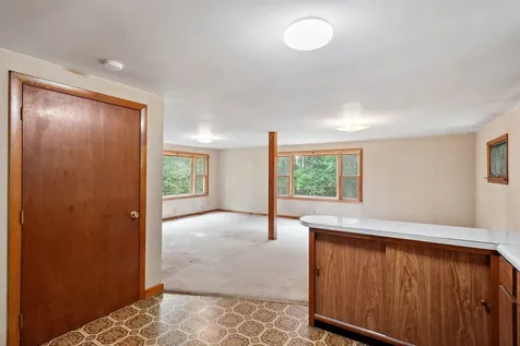 31 Dillon Drive East Strafford NH 03884