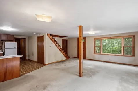 31 Dillon Drive East Strafford NH 03884