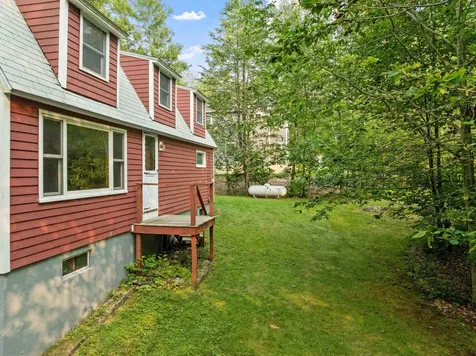 31 Dillon Drive East Strafford NH 03884