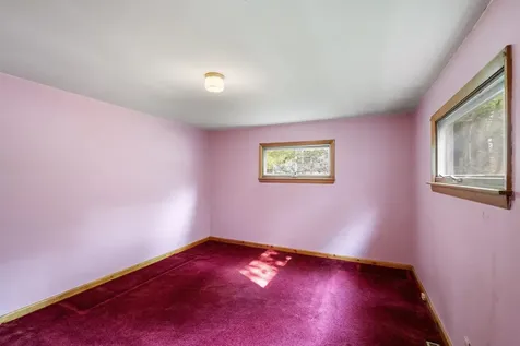 31 Dillon Drive East Strafford NH 03884