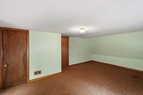 31 Dillon Drive East Strafford NH 03884