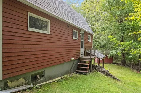31 Dillon Drive East Strafford NH 03884