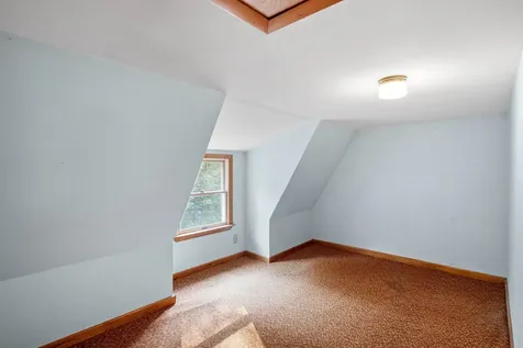 31 Dillon Drive East Strafford NH 03884
