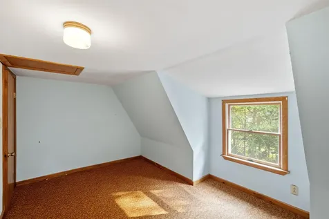 31 Dillon Drive East Strafford NH 03884