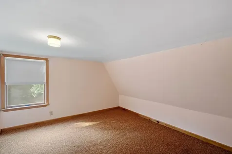 31 Dillon Drive East Strafford NH 03884