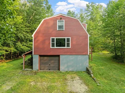 31 Dillon Drive East Strafford NH 03884
