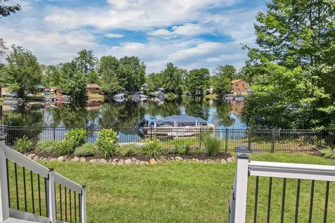 8 Nancy Drive Belmont NH 03220