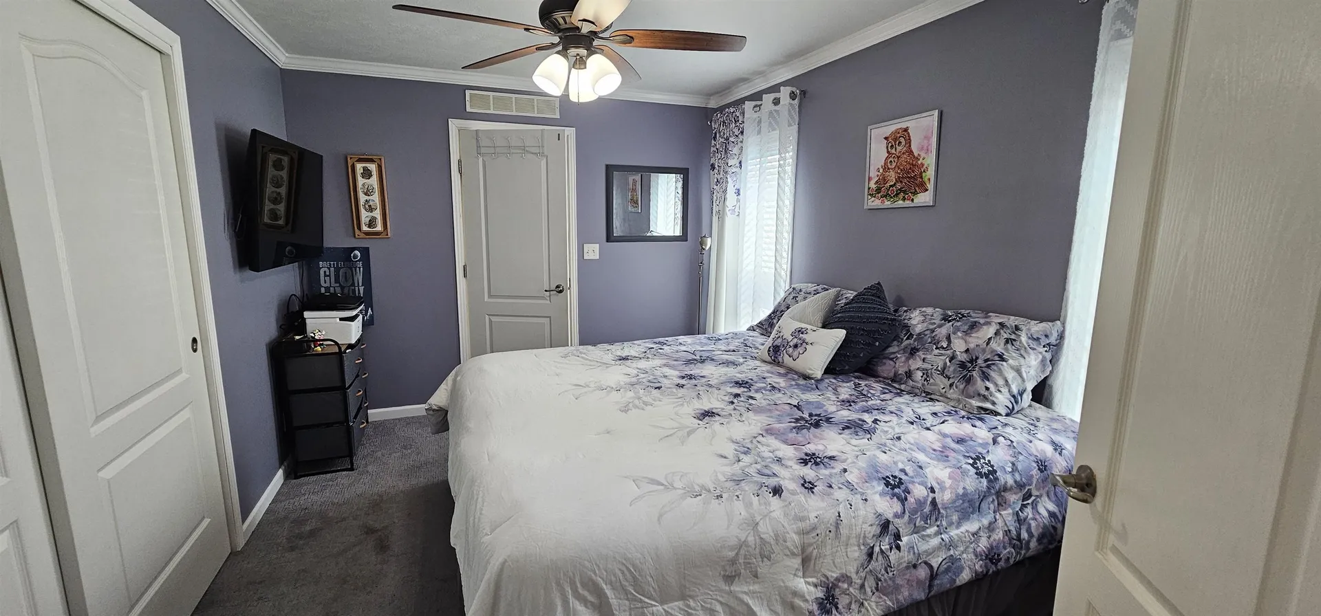 8 Barksdale Avenue Londonderry NH 03053