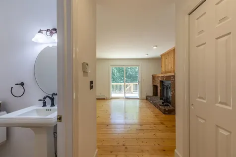 258 Mending Walls Road Manchester VT 05255