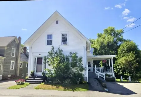 40 Bowman Street Laconia NH 03246