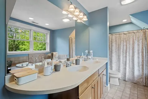 28 Moose Walk Moultonborough NH 03254