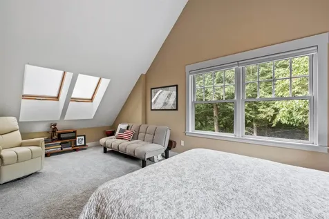 28 Moose Walk Moultonborough NH 03254