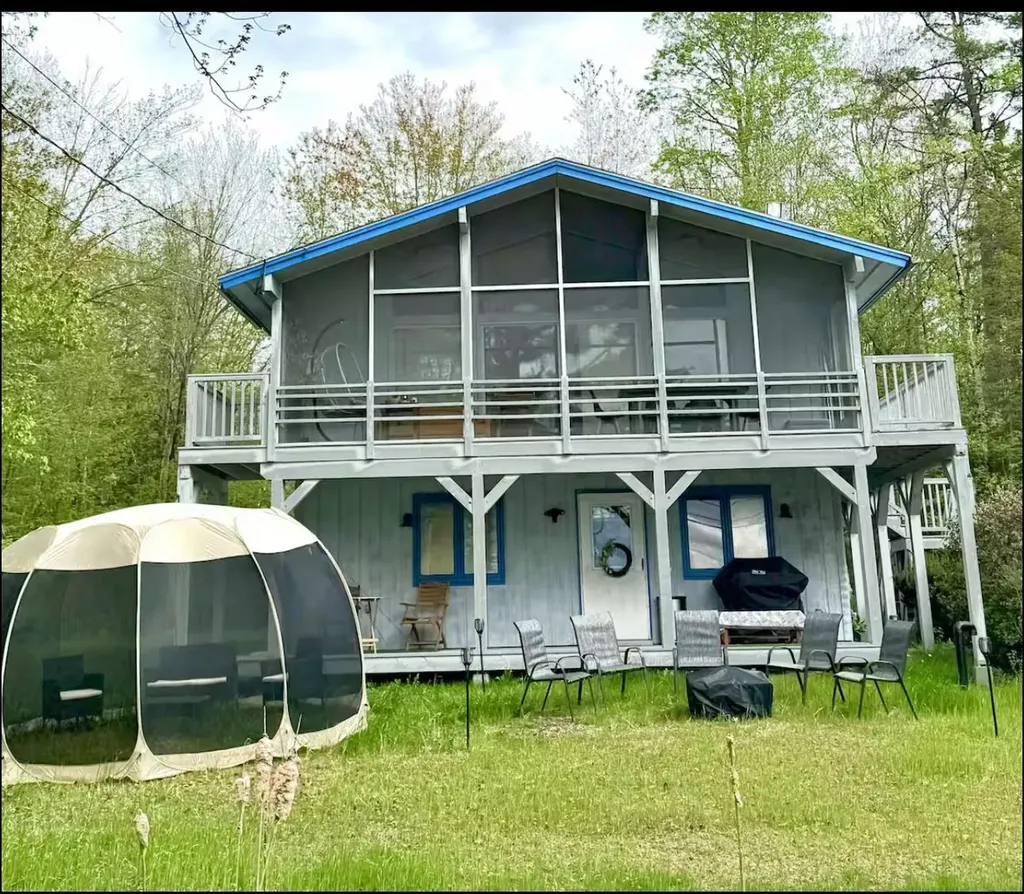 4 N. Shore Drive Barnstead NH 03225