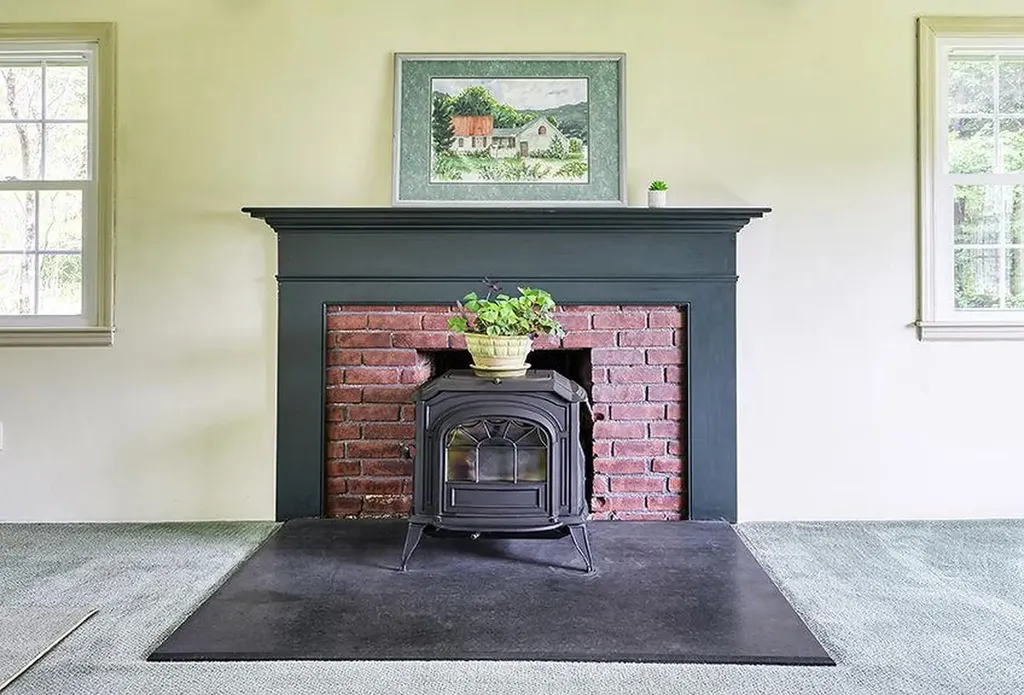 39 Weston Heights Road Rockingham VT 05154