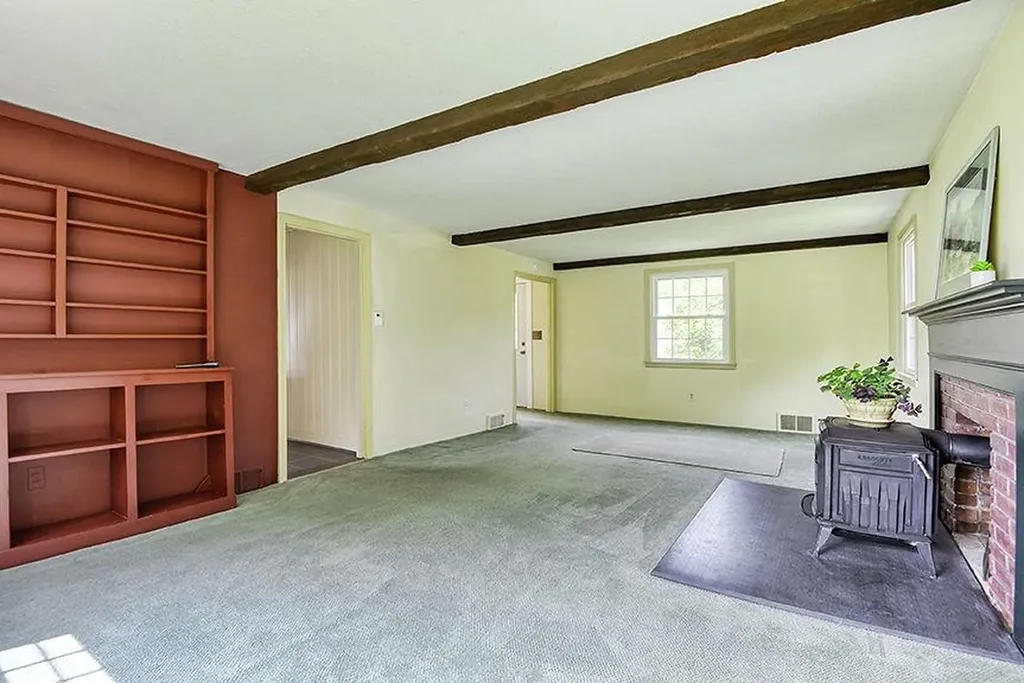 39 Weston Heights Road Rockingham VT 05154