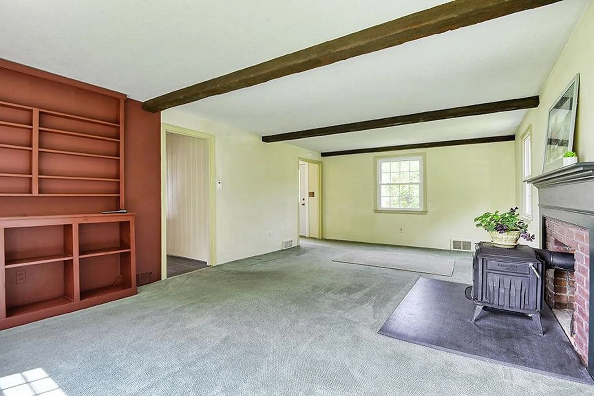 39 Weston Heights Road Rockingham VT 05154