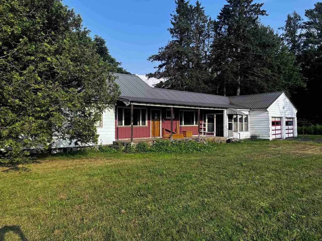 10 Bridge Street Lancaster NH 03584