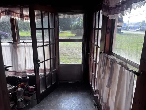 10 Bridge Street Lancaster NH 03584