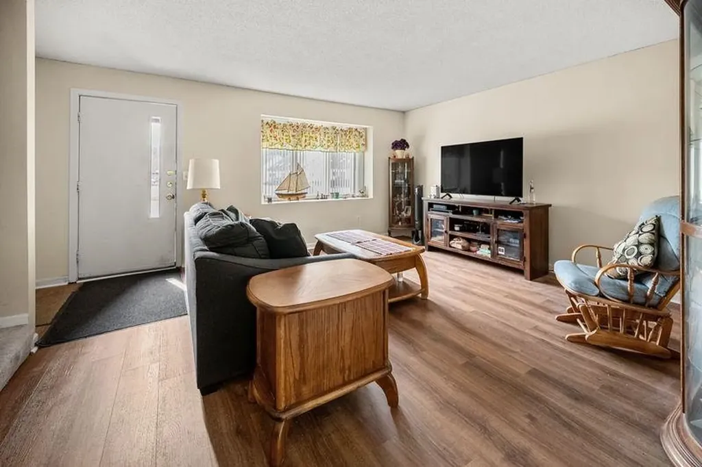 202 Route 27 Raymond NH 03077