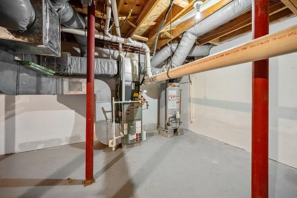 202 Route 27 Raymond NH 03077