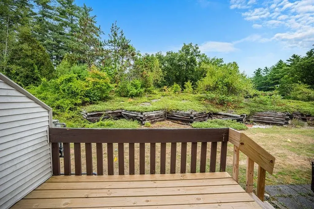 202 Route 27 Raymond NH 03077