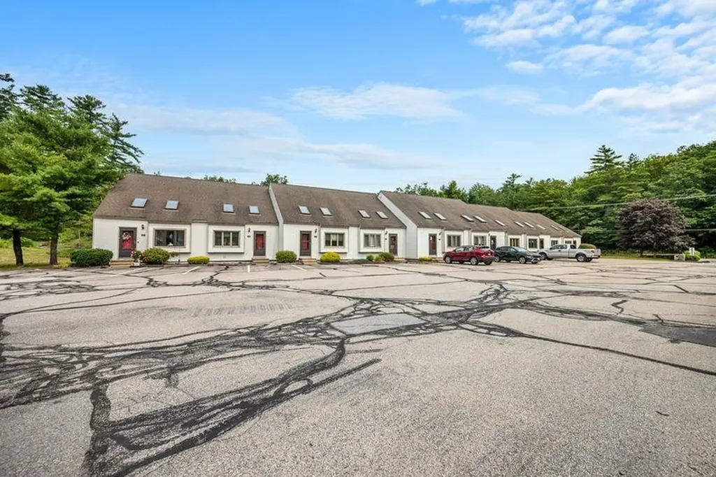 202 Route 27 Raymond NH 03077