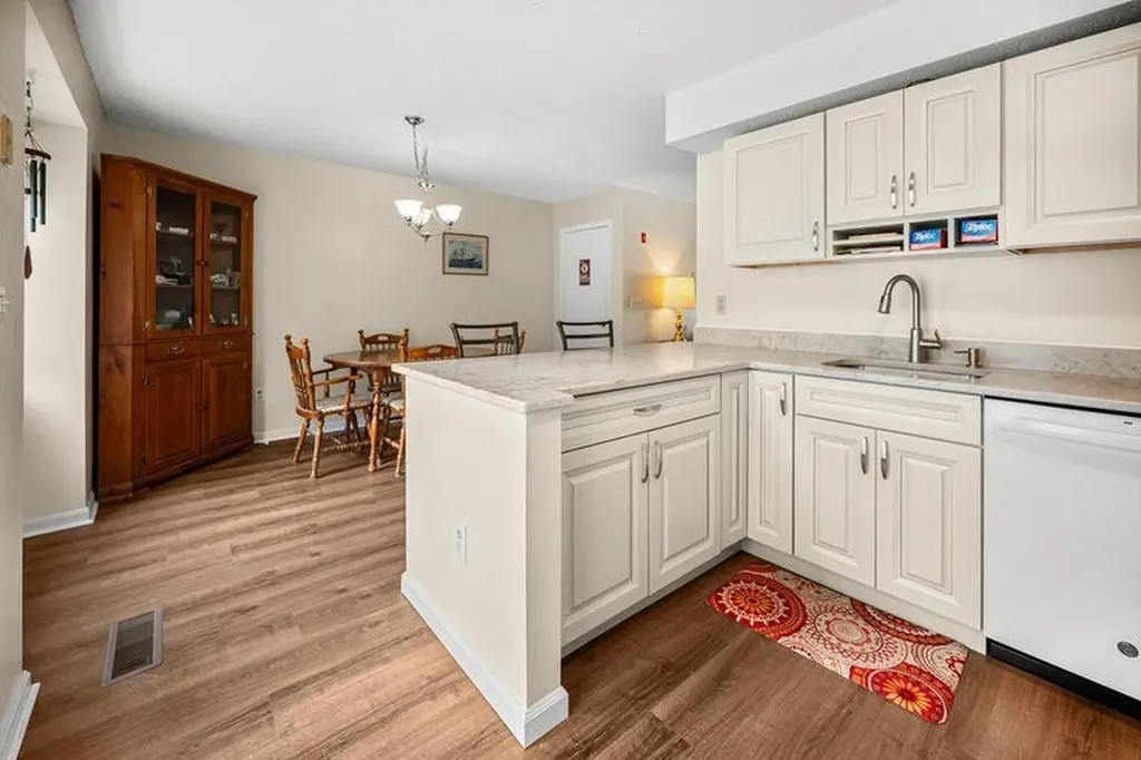 202 Route 27 Raymond NH 03077