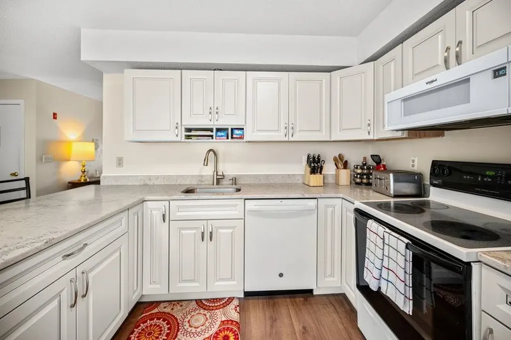 202 Route 27 Raymond NH 03077