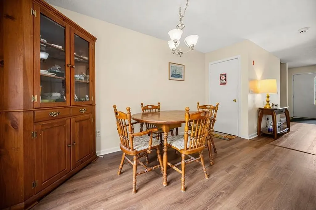 202 Route 27 Raymond NH 03077