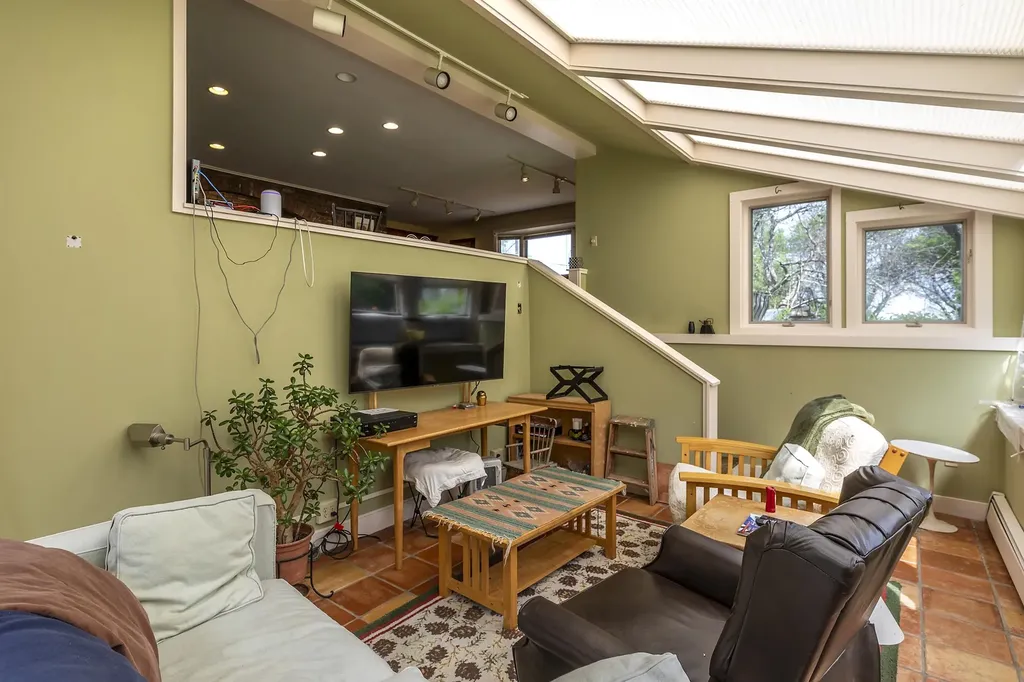 1175 South End Road Mount Tabor VT 05253