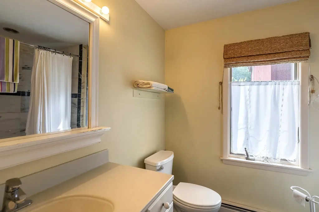 1175 South End Road Mount Tabor VT 05253