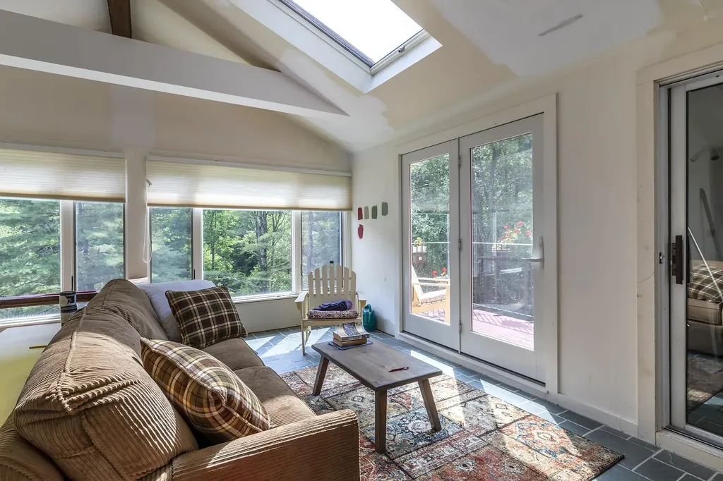 1175 South End Road Mount Tabor VT 05253