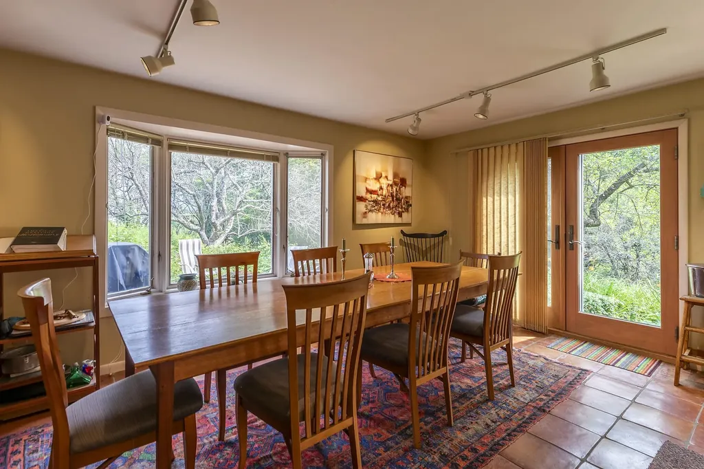 1175 South End Road Mount Tabor VT 05253